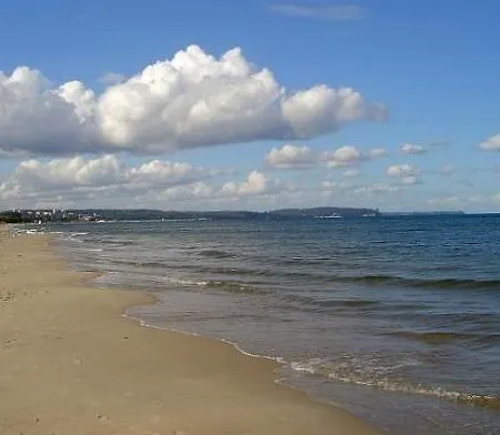Four Oceans Blue Lägenhet *